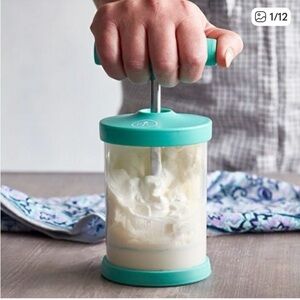 Pampered chef whipped cream maker